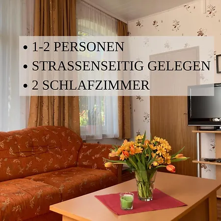 Haus Krabbe, 3, Fuer 1-2 Personen, 2 Schlafzimmer, Einzelbetten, An Der Nordsee Naehe Bremerhaven, 3 Hunde Kostenfrei Willkommen, Kostenfreier Parkplatz, Gute Zuganbindung, Zentral Gelegen * Wremen